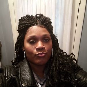 Meet your Posher, Tenaya